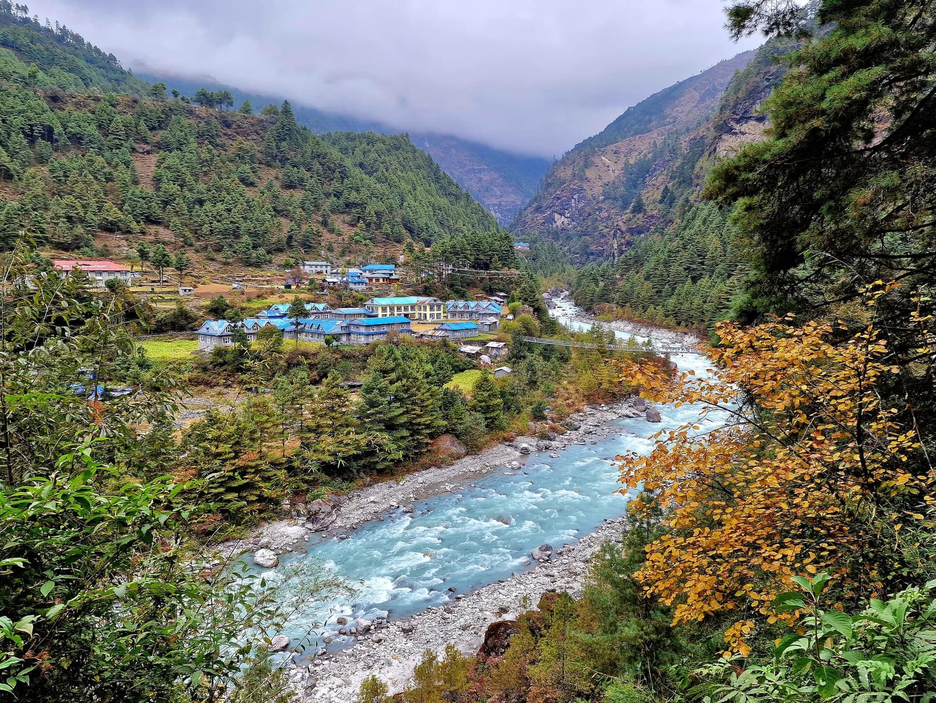 Sherpa guide on Himalayan trail