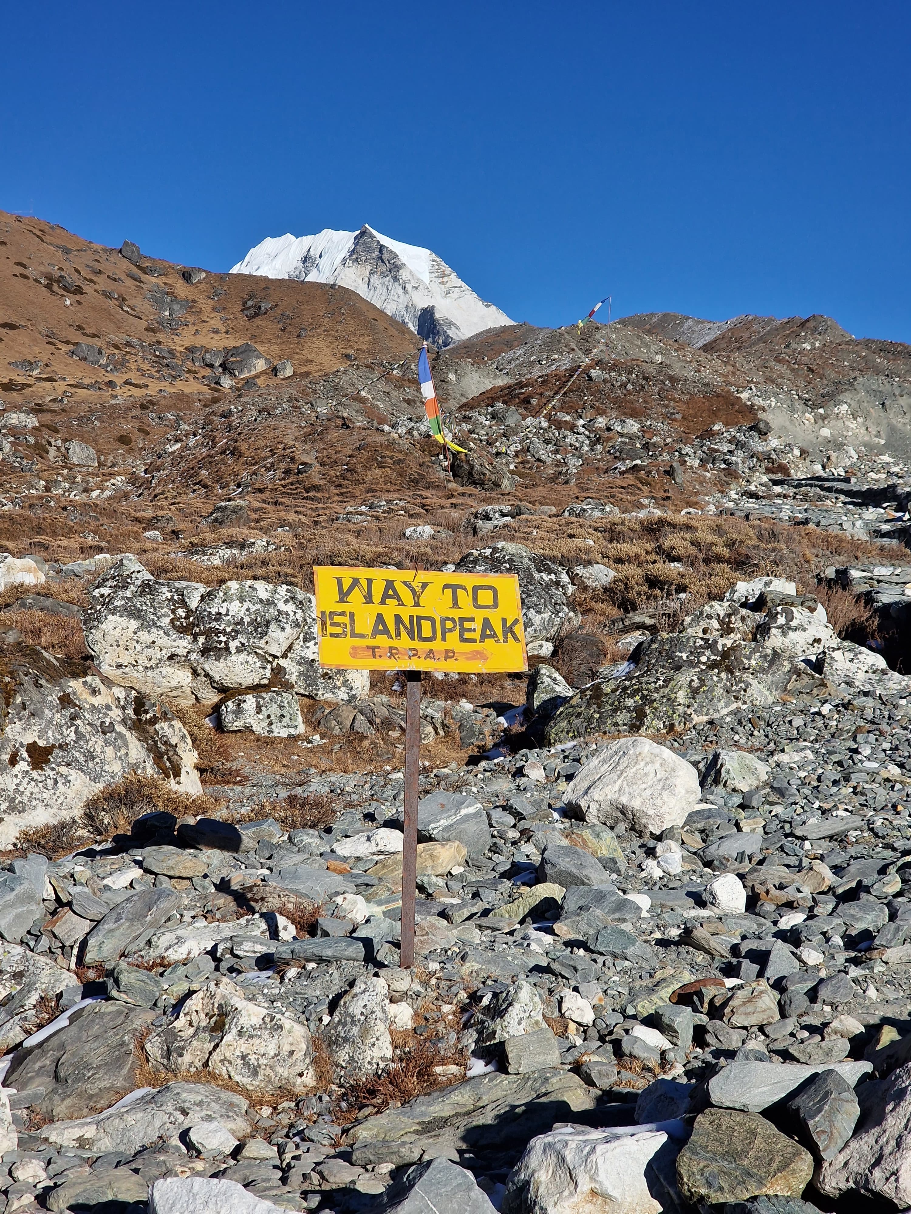 Expedition team summit